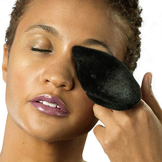 The Mitty® Mini Single-pack Ultra-Gentle Reusable Makeup Remover Pad in Black
