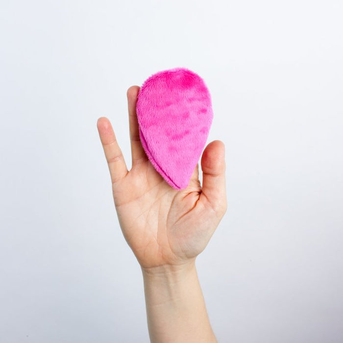 The Mitty® Mini Single-pack Ultra-Gentle Reusable Makeup Remover Pad in Pink