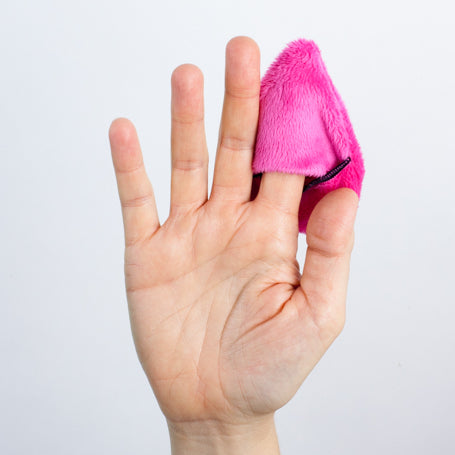 The Mitty® Mini Single-pack Ultra-Gentle Reusable Makeup Remover Pad in Pink
